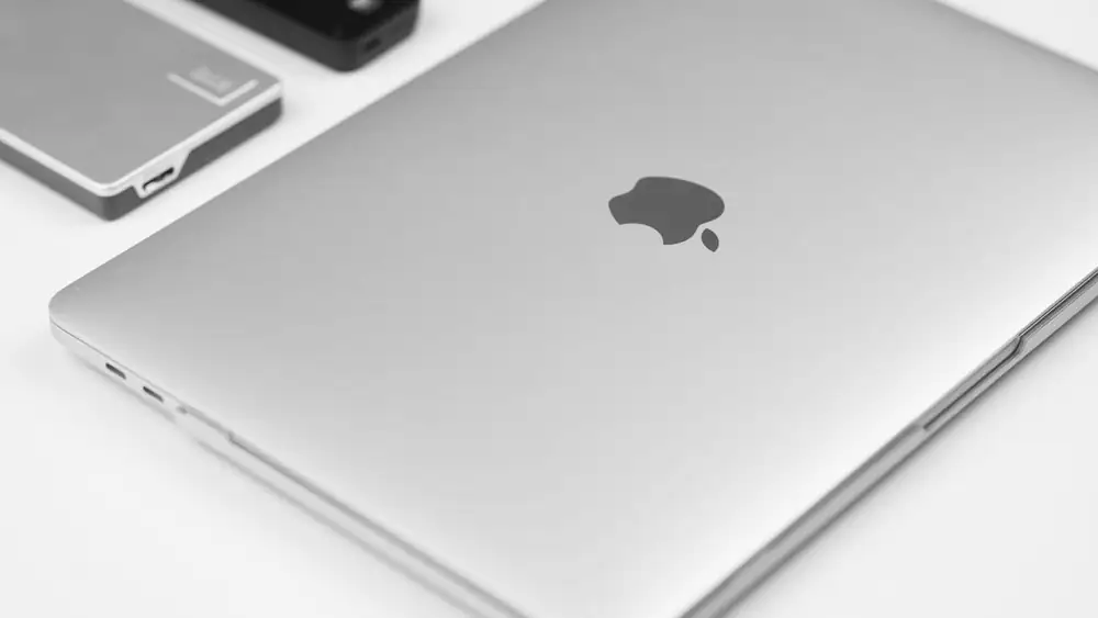 Top 10 Laptop Accessories That Every Tech Enthusiast Should Have